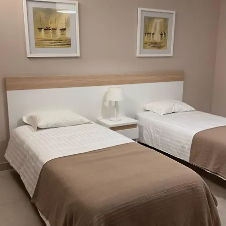 Lightoasis Oasis Mar 6 Portimao