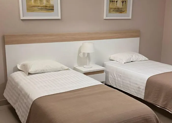 Lightoasis Oasis Mar 6 Portimao