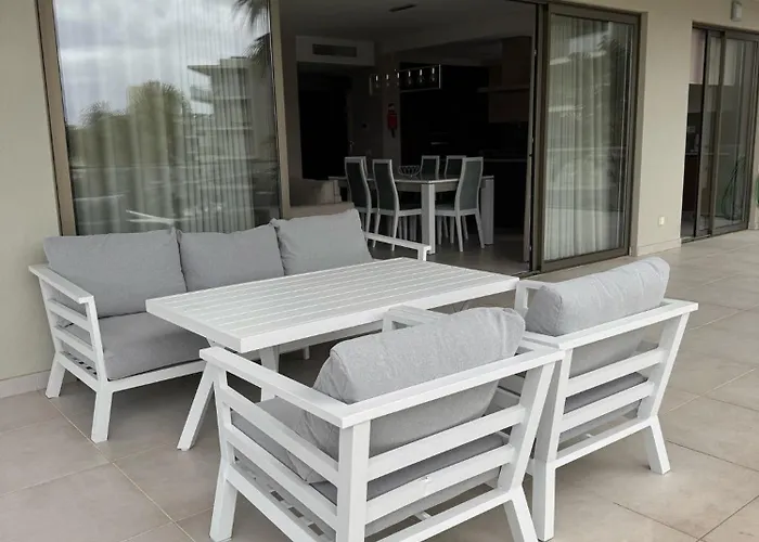 Lightoasis Oasis Mar 6 * Portimão